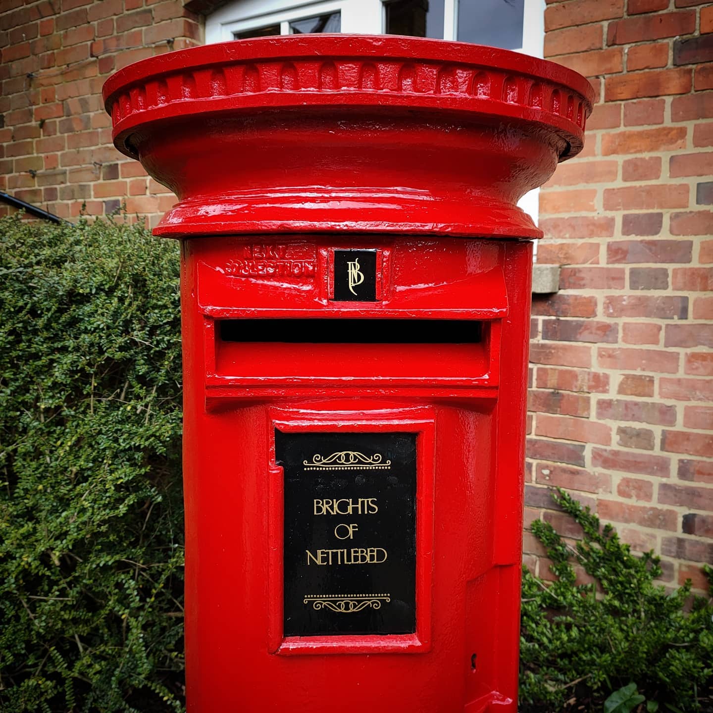 british-k2-telephone-boxes-and-type-b-letterboxes-482978.jpg?v=1713979730