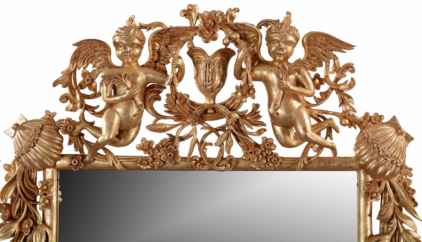 Timeless Charm: Hand-Carved Giltwood Mirror